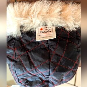 Canadian Made 68% Suria Alpaca & Wool Round Hat with Fox Fur Trim